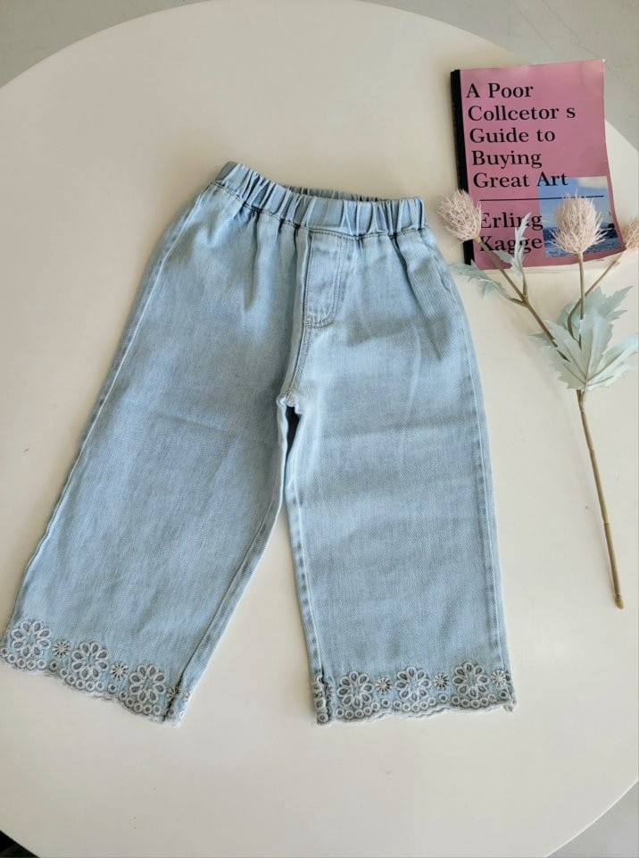 Hanacoco - Korean Children Fashion - #kidsshorts - Embroidery Denim Pants - 6