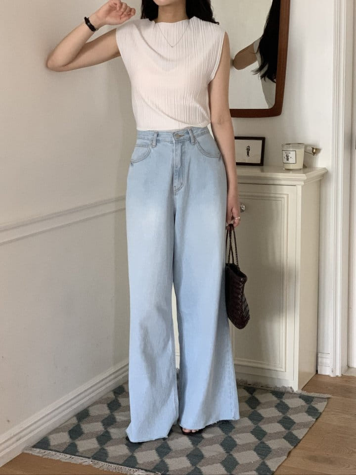 I'm here - Korean Women Fashion - #womensfashion - 842 Cutting Charlang Wide Denim Pants - 5