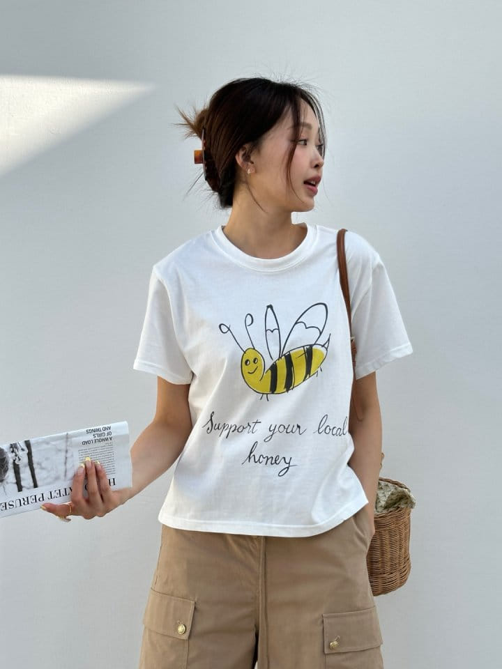 Marmar - Korean Women Fashion - #momslook - Honey Bee Tee - 2