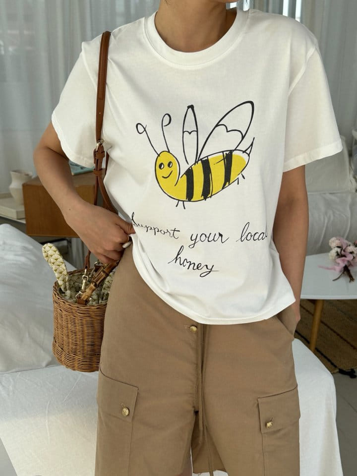 Marmar - Korean Women Fashion - #restrostyle - Honey Bee Tee - 7