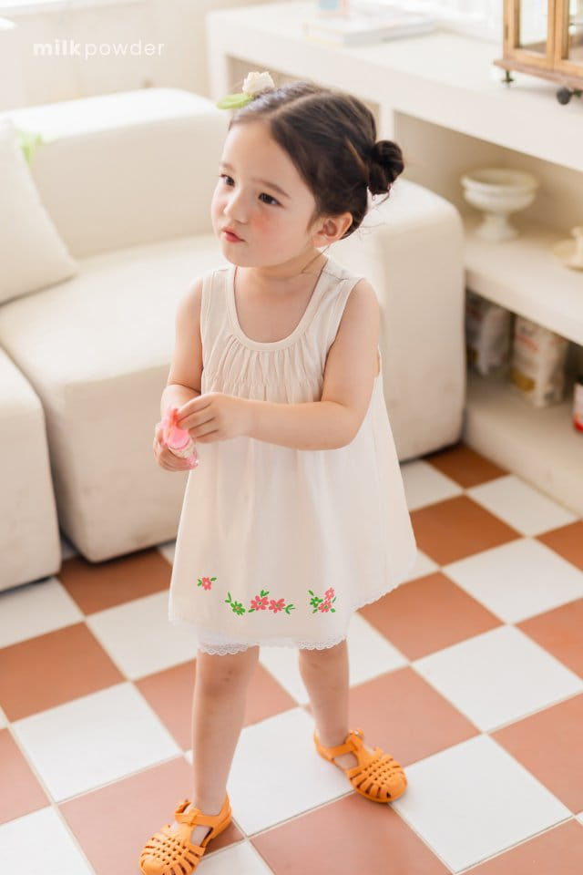 Milk Powder - Korean Children Fashion - #Kfashion4kids - Jelly Short Leggings - 11