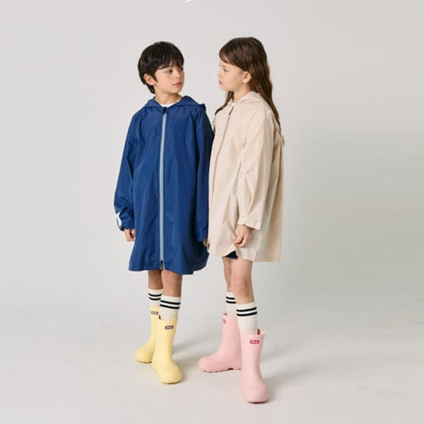 Monjello - Korean Children Fashion - #designkidswear - Grand Rain Caot With Mom