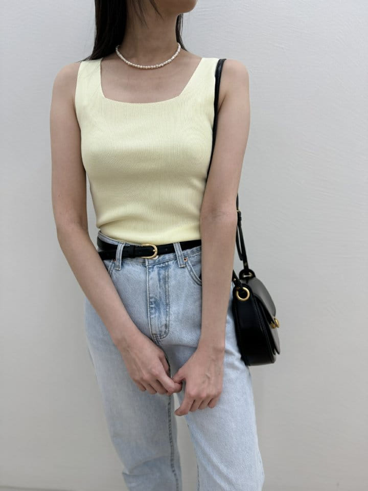 Most - Korean Women Fashion - #thelittlethings - Plan Sleeveless Tee - 6