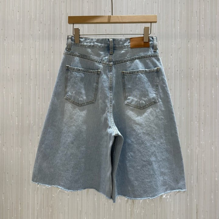 Neroli36 - Korean Women Fashion - #momslook - Vintage Denim Half Pants - 2