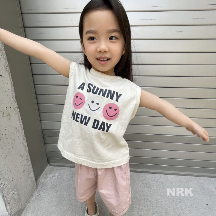 Nrk - Korean Children Fashion - #childofig - Smile Sleeveless Tee - 6