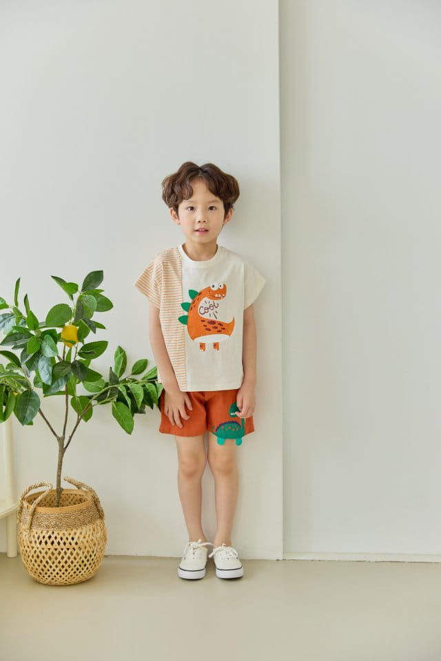 Orange Mom - Korean Children Fashion - #kidsshorts - Slit Dinosaur Tee - 11