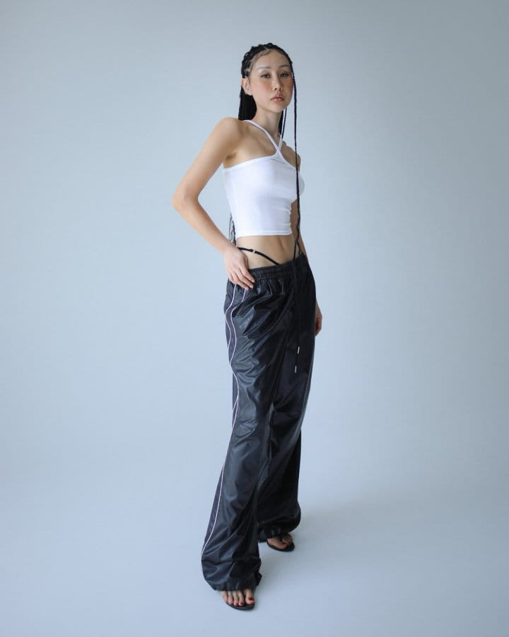 Paper Moon - Korean Women Fashion - #momslook - Soft Vegan L Trimmed Detail Banded Trousers - 3