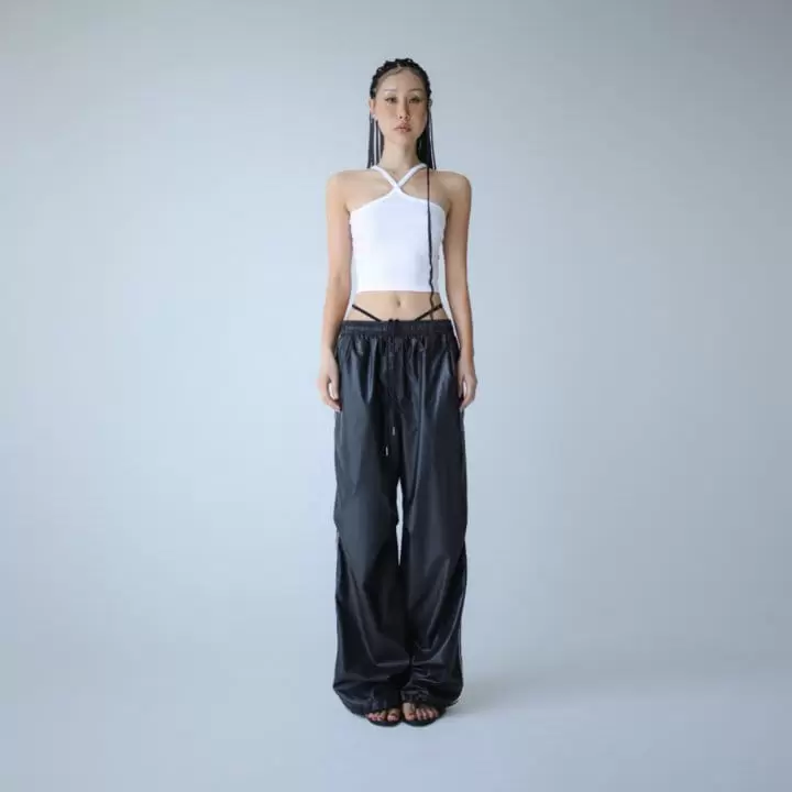 Paper Moon - Korean Women Fashion - #momslook - Soft Vegan L Trimmed Detail Banded Trousers - 4