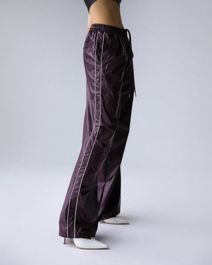 Paper Moon - Korean Women Fashion - #momslook - Soft Vegan L Trimmed Derail Banded Trousers - 6