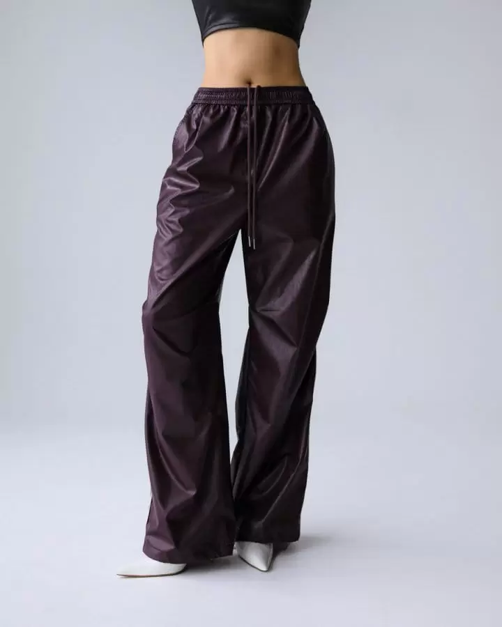 Paper Moon - Korean Women Fashion - #momslook - Soft Vegan L Trimmed Derail Banded Trousers - 7