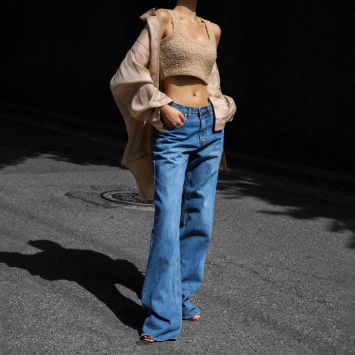 Paper Moon - Korean Women Fashion - #thelittlethings - Classic Raw Cut Wide Fit Mid Blue Jeans - 3