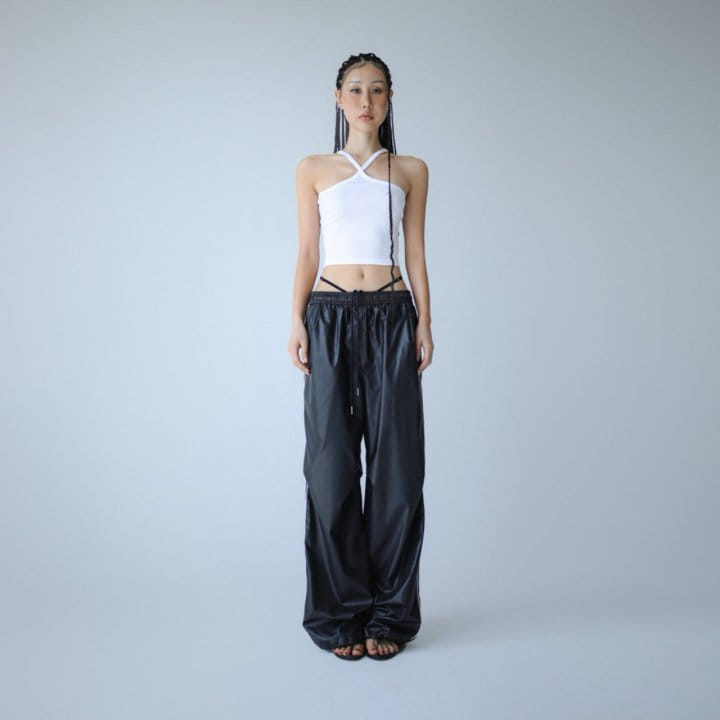 Paper Moon - Korean Women Fashion - #vintagekidsstyle - Soft Vegan L Trimmed Detail Banded Trousers - 7