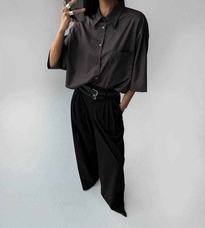 Paper Moon - Korean Women Fashion - #vintagekidsstyle - Half Sleeved Cropped Button Down Shirt - 3