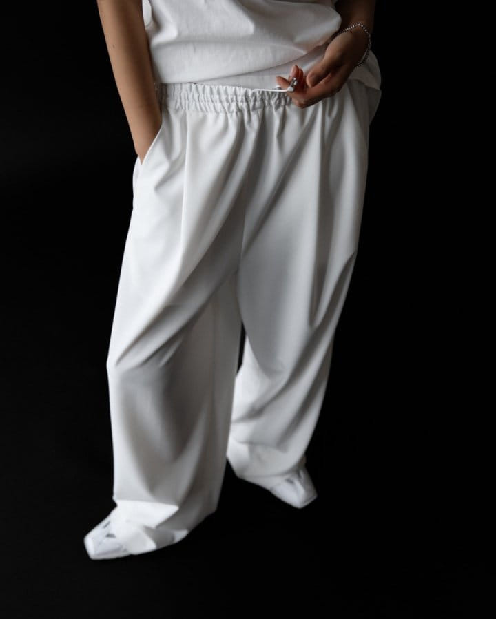 Paper Moon - Korean Women Fashion - #womensfashion - Banded String Wide Maxi Length Trousers 