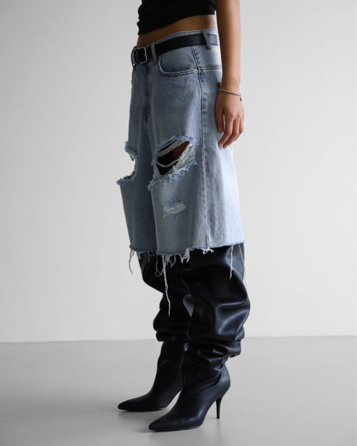 Paper Moon - Korean Women Fashion - #womensfashion - Destroyed Bermuda Denim Jeans  - 8