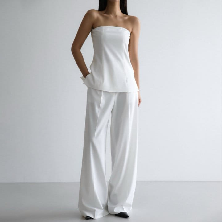 Paper Moon - Korean Women Fashion - #momslook - Tailored One Pin Tuck Wide Slacks - 4