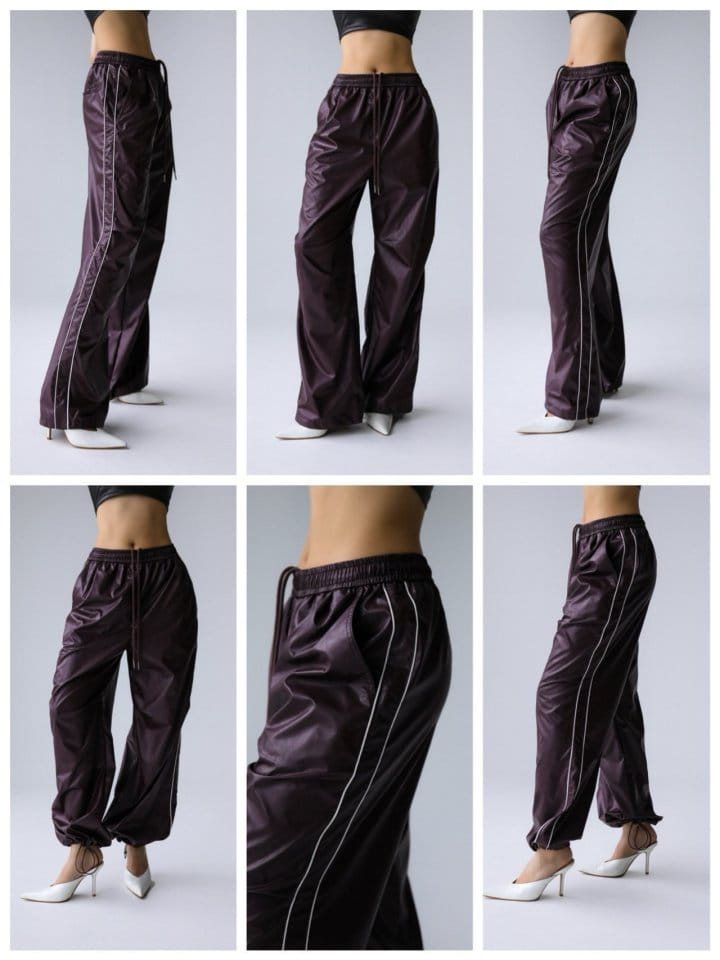 Paper Moon - Korean Women Fashion - #momslook - Soft Vegan L Trimmed Derail Banded Trousers - 4