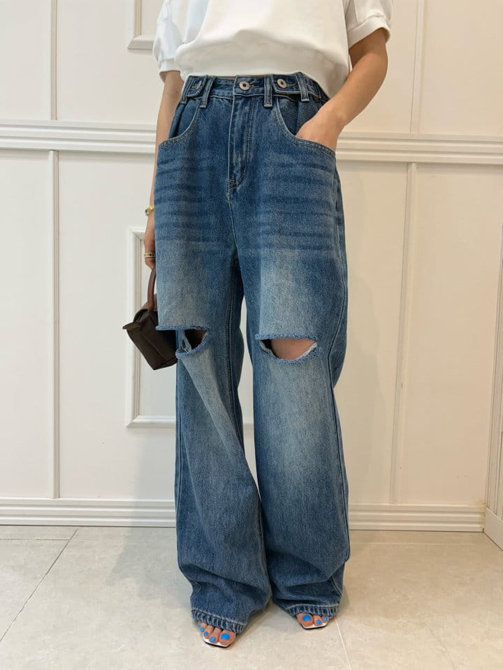 Pearls room - Korean Women Fashion - #momslook - Tu Slit Denim - 8