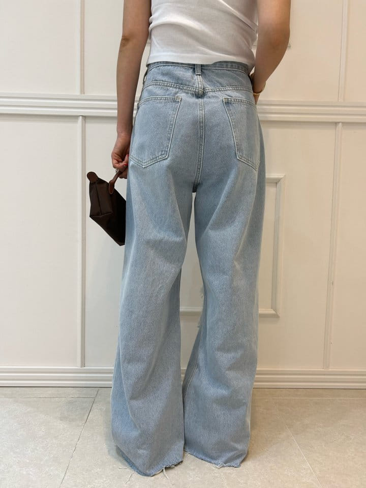 Pearls room - Korean Women Fashion - #vintageinspired - Buckle Slit Denim  - 8