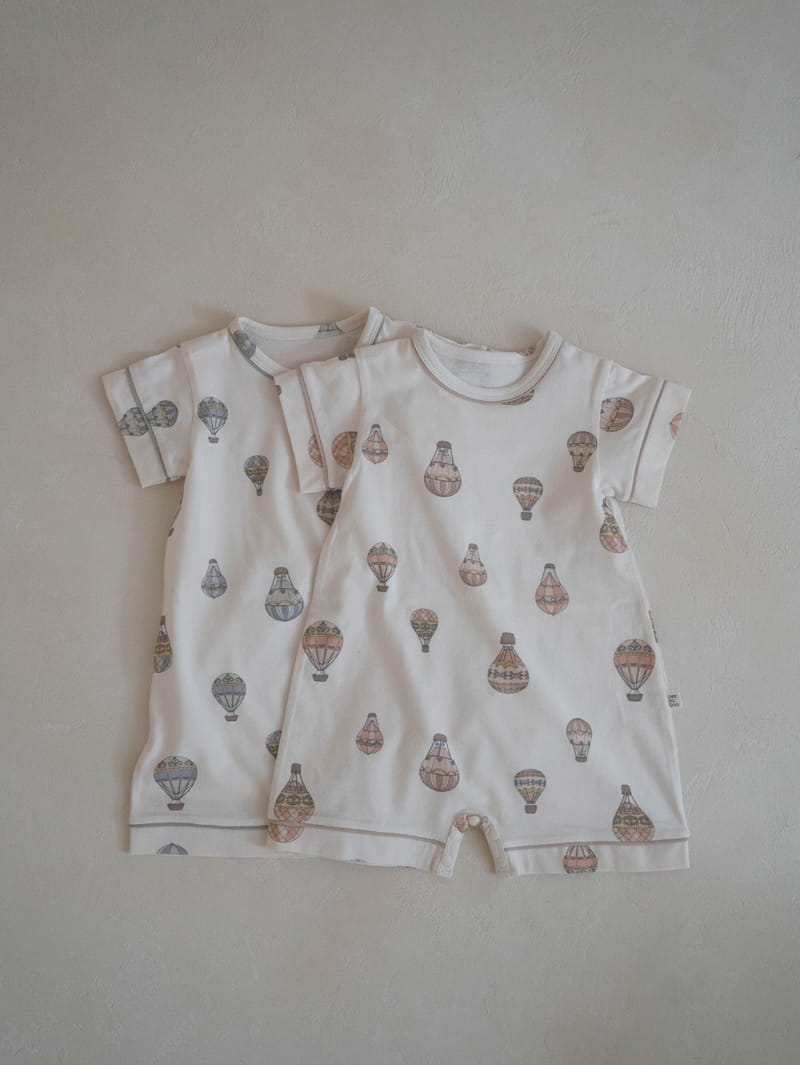 Peekaboo - Korean Baby Fashion - #babyclothing - Hot Air Body Suit