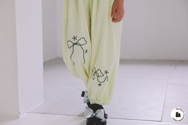 Pulupulu - Korean Children Fashion - #minifashionista - Ribbon Embroidery Jogger Pants - 8