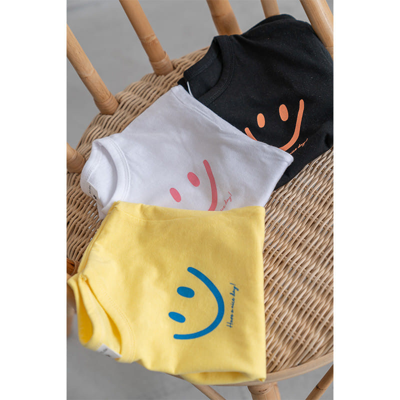 Raykids - Korean Children Fashion - #childofig - Short Smile Top Bottom Set - 5