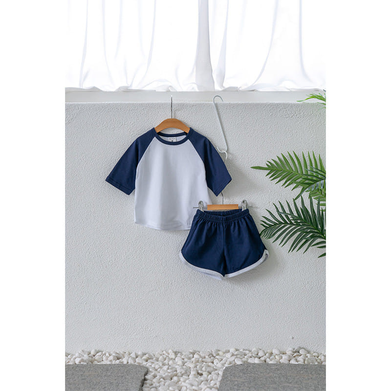 Raykids - Korean Children Fashion - #prettylittlegirls - Bagel Cropped Shorts Top Bottom Set - 3