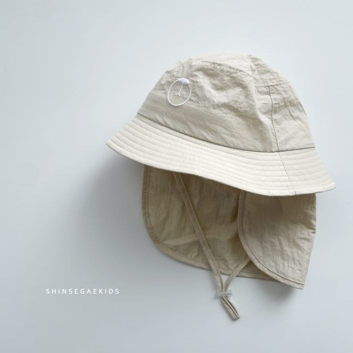 Shinseage Kids - Korean Children Fashion - #toddlerclothing - Bear Back Cover Bucket Hat - 7