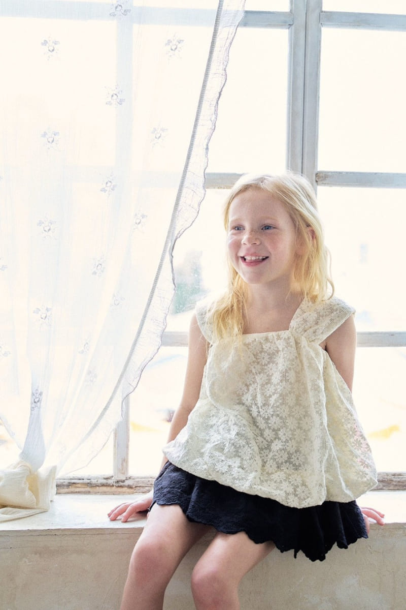 Slow b - Korean Children Fashion - #discoveringself - Lace Sleeveless Tee - 2