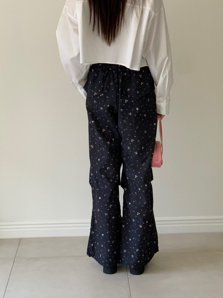 Bricklane - Korean Women Fashion - #pursuepretty - Spring Floral Pants - 4