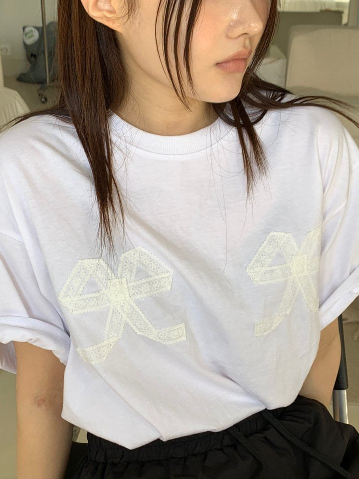 Bricklane - Korean Women Fashion - #womensfashion - Handle Ribbon Tee - 9