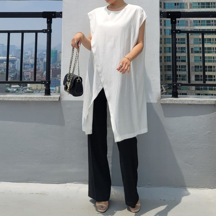 Gratia - Korean Women Fashion - #womensfashion - Slit Long Blouse - 4