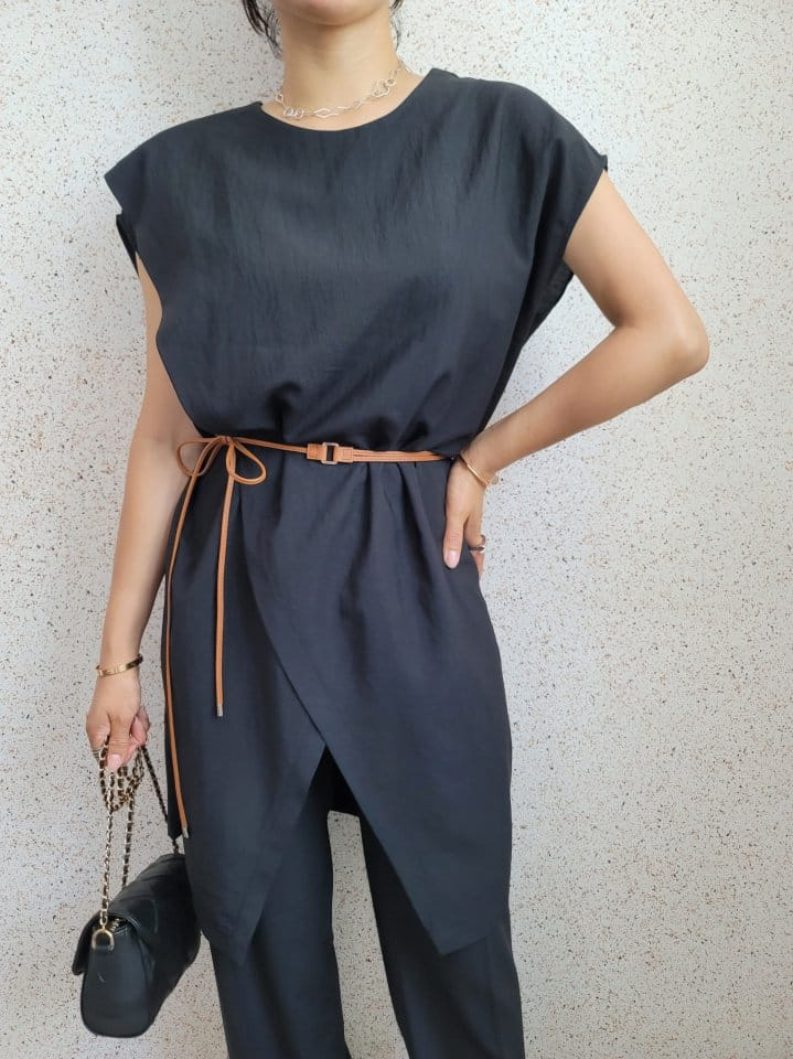 Gratia - Korean Women Fashion - #womensfashion - Slit Long Blouse - 11