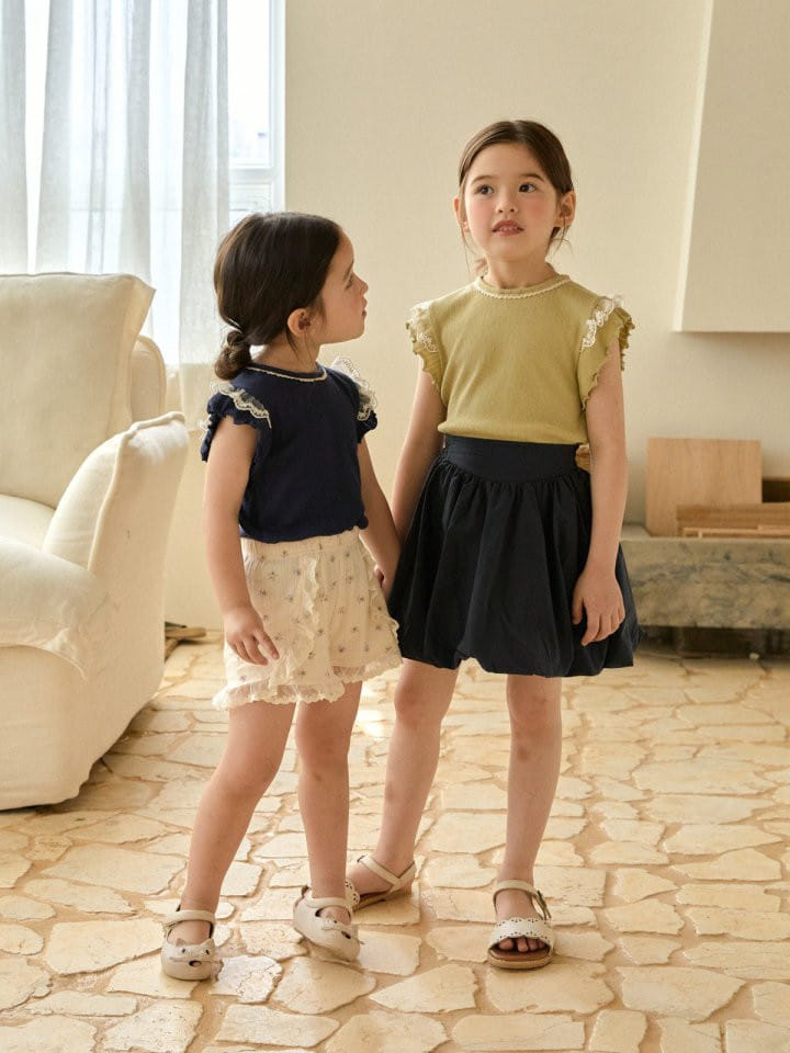 Lolobole - Korean Children Fashion - #kidsshorts - Frizzy Frill Sleeveless Tee - 6