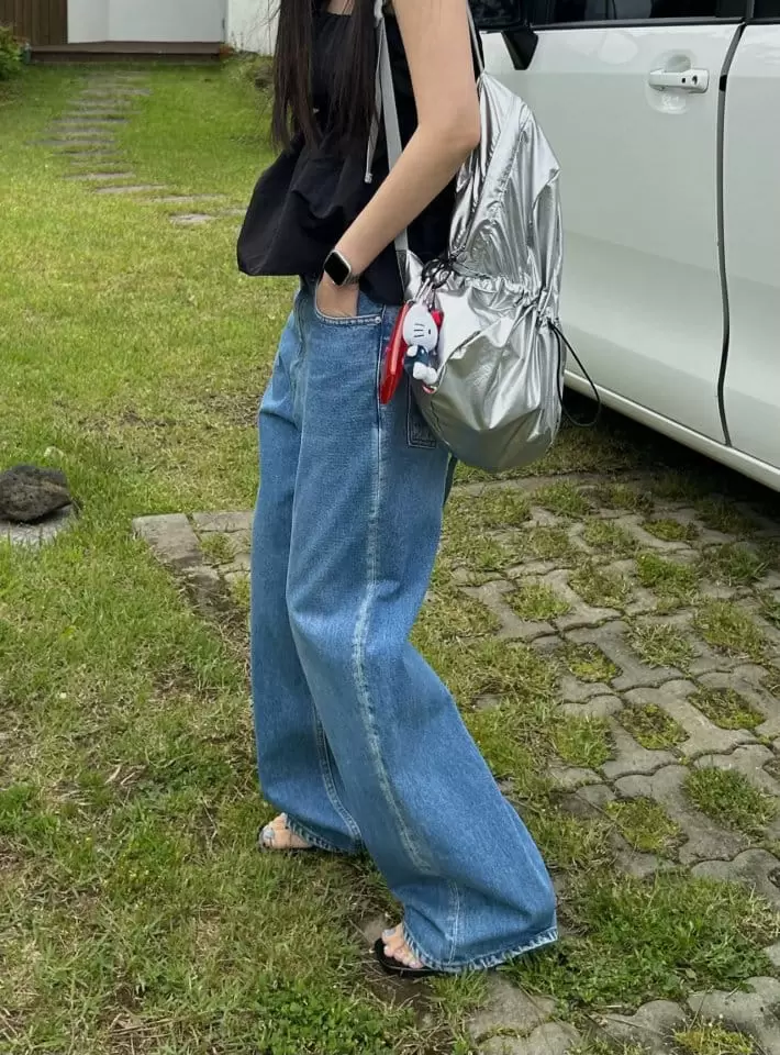 Made - Korean Women Fashion - #momslook - Bird Denim Pants