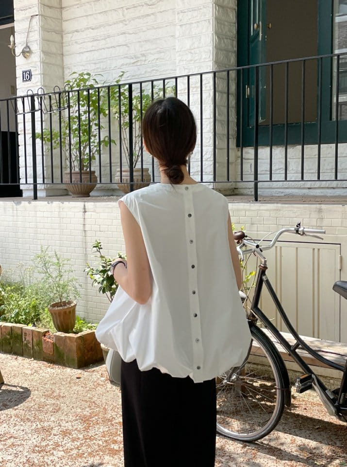 Merry J - Korean Women Fashion - #momslook - Balloon Button Blouse - 11