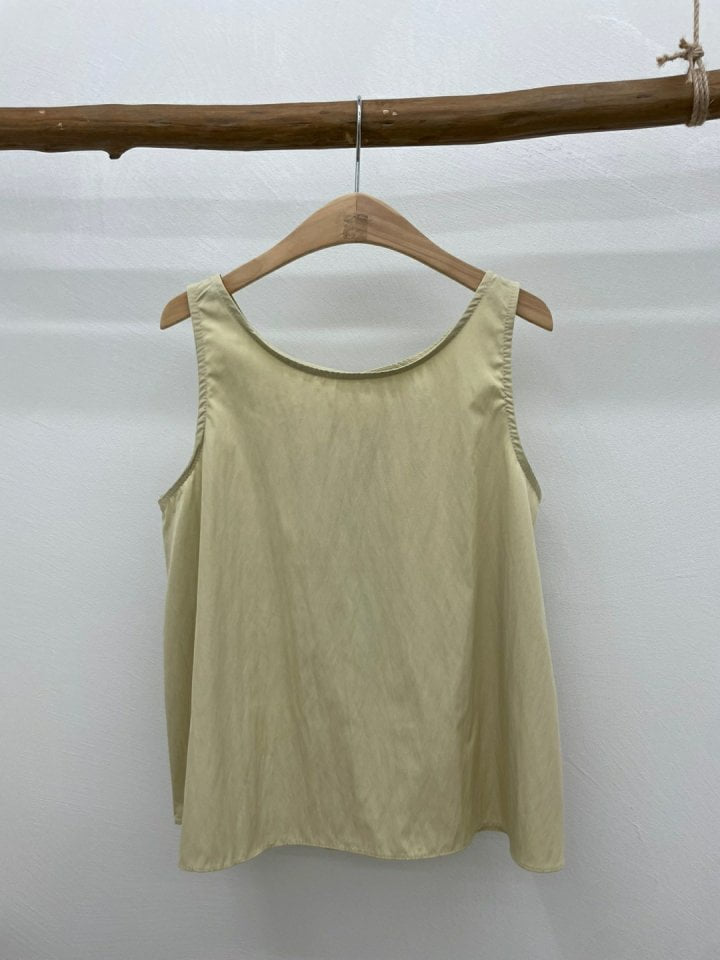 Most - Korean Women Fashion - #momslook - Hey Sleeveless Blouse - 2