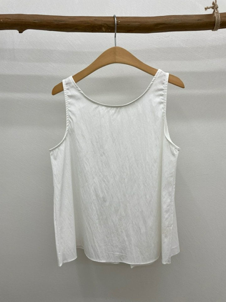 Most - Korean Women Fashion - #womensfashion - Hey Sleeveless Blouse