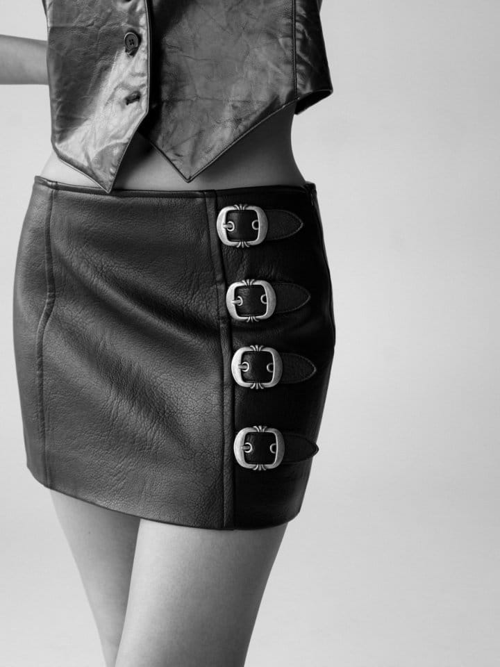 Paper Moon - Korean Women Fashion - #romanticstyle - Vegan L Belt Buckle Detail Mini Skirt - 6