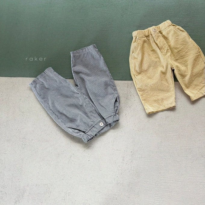 Raker - Korean Children Fashion - #magicofchildhood - Vertical Line Cropped Shorts