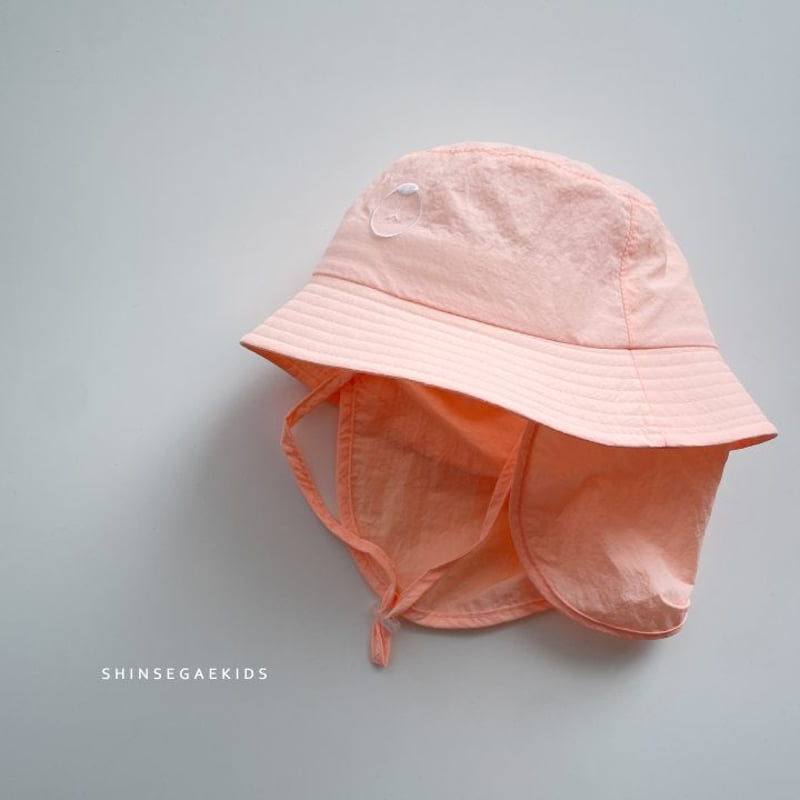 Shinseage Kids - Korean Children Fashion - #littlefashionista - Bear Back Shield Bucket Hat