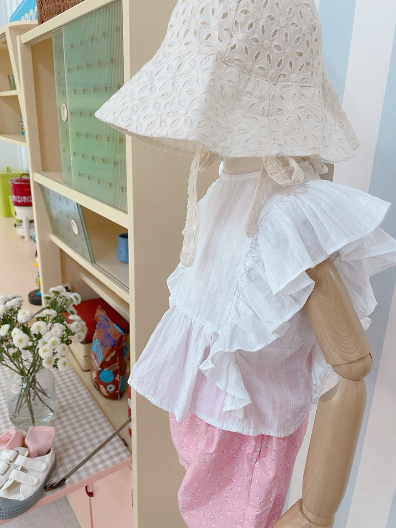 Studio M - Korean Children Fashion - #Kfashion4kids - Mimi Frill Blouse - 2