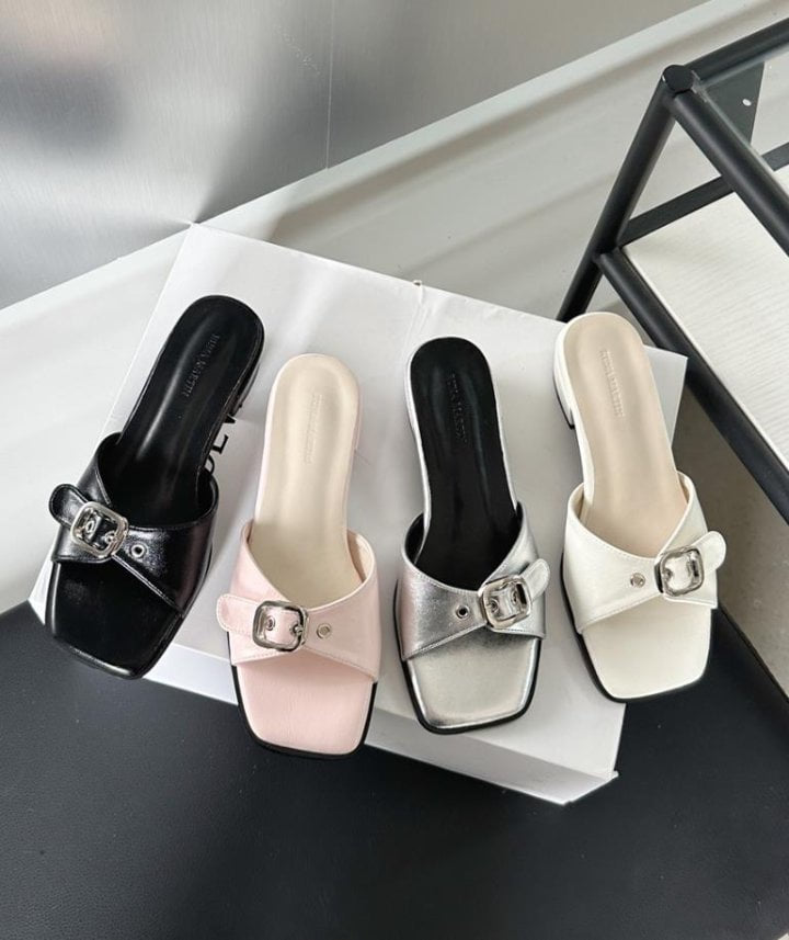 Vade - Korean Women Fashion - #womensfashion - Buckle Velcro Slipper - 2