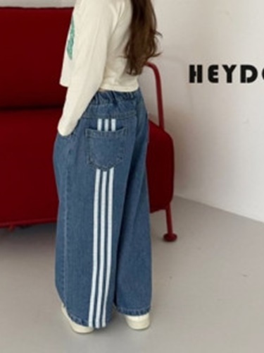 Lines Denim Pants