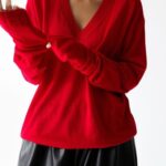 Wool Silk V-neck Knit Pullover