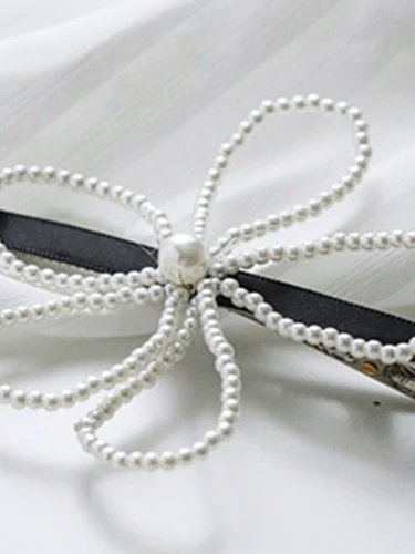 Pearl Flower Adult Hairpin