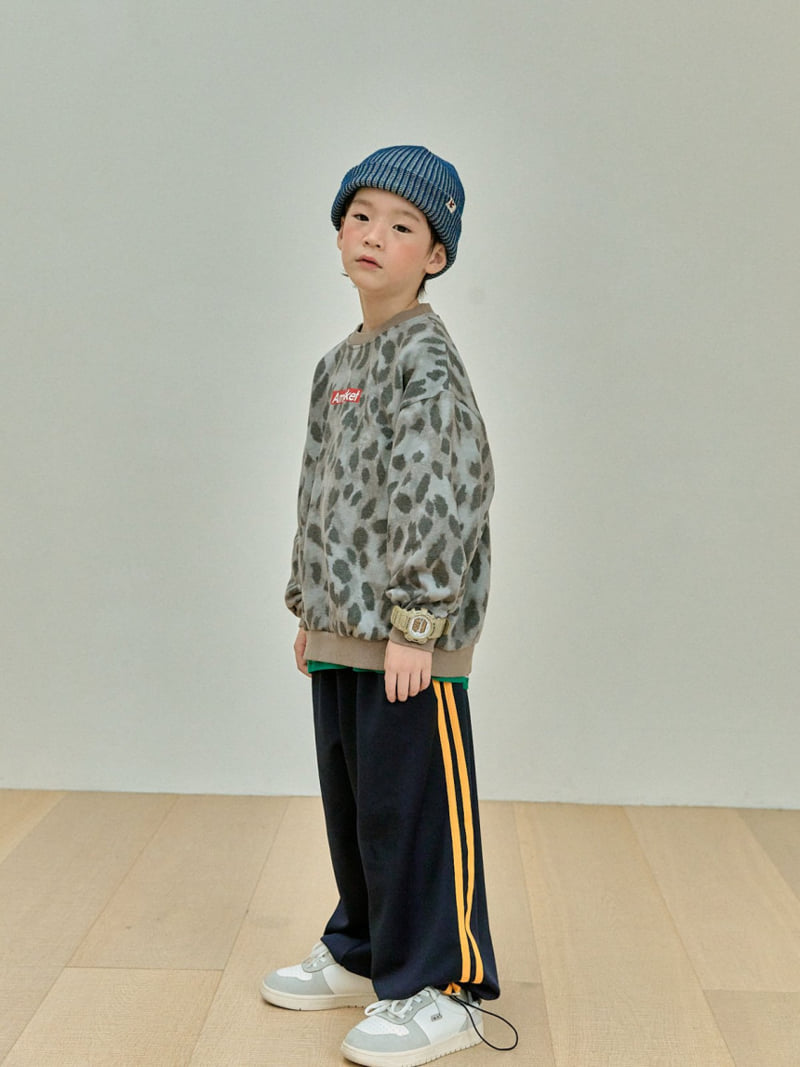 A-Market - Korean Children Fashion - #kidsstore - Leopard Sweatshirts - 8