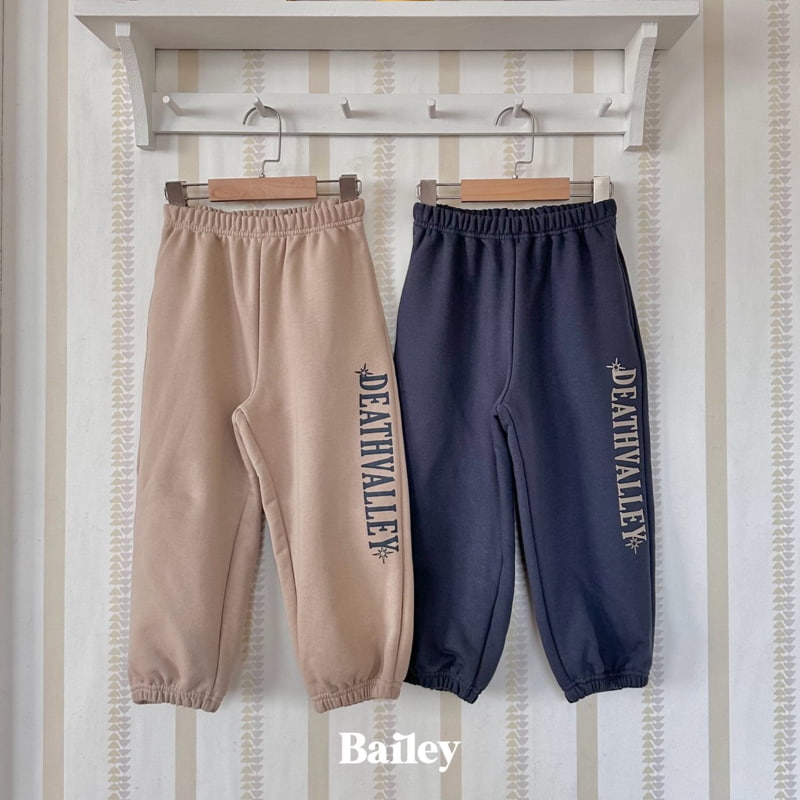 Bailey - Korean Children Fashion - #kidsshorts - Star Jogger Pants