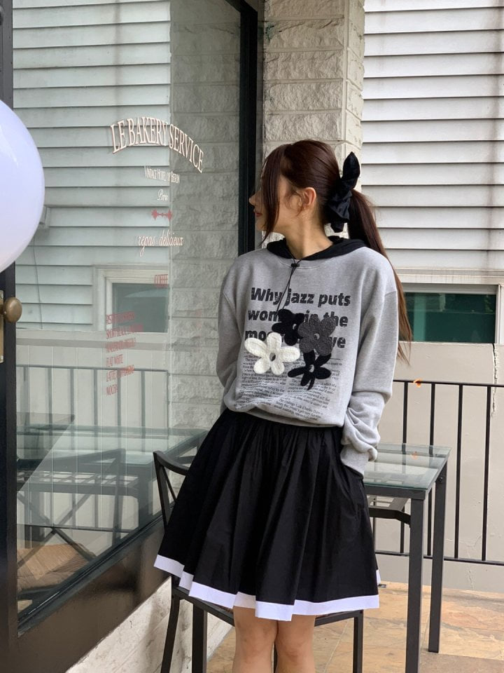 Bricklane - Korean Women Fashion - #womensfashion - Handel Flower Sweatshirts - 9