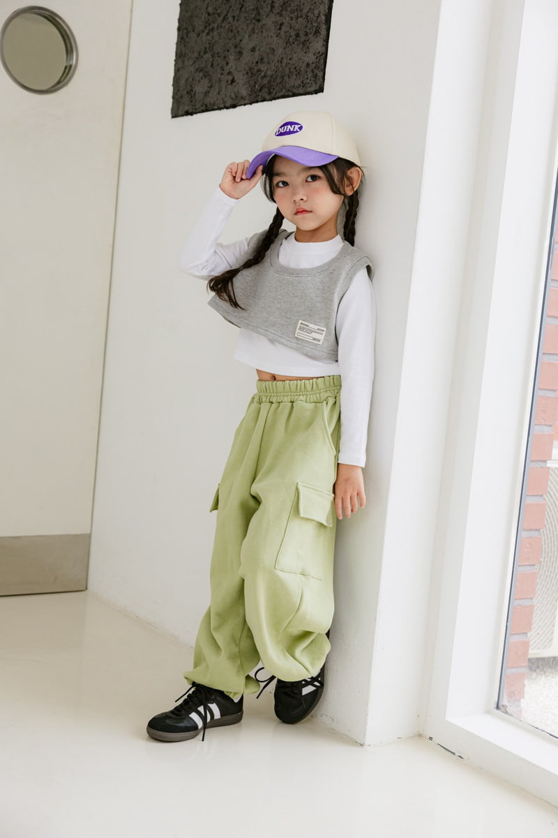 Dore Dore - Korean Children Fashion - #kidzfashiontrend - Label Crop Vest - 3